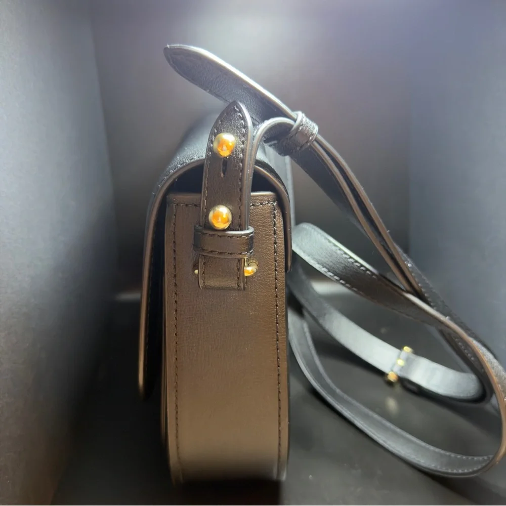 Marc Jacobs Black and Gold Rider Saddle Leather Bag - Picture 7 of 11